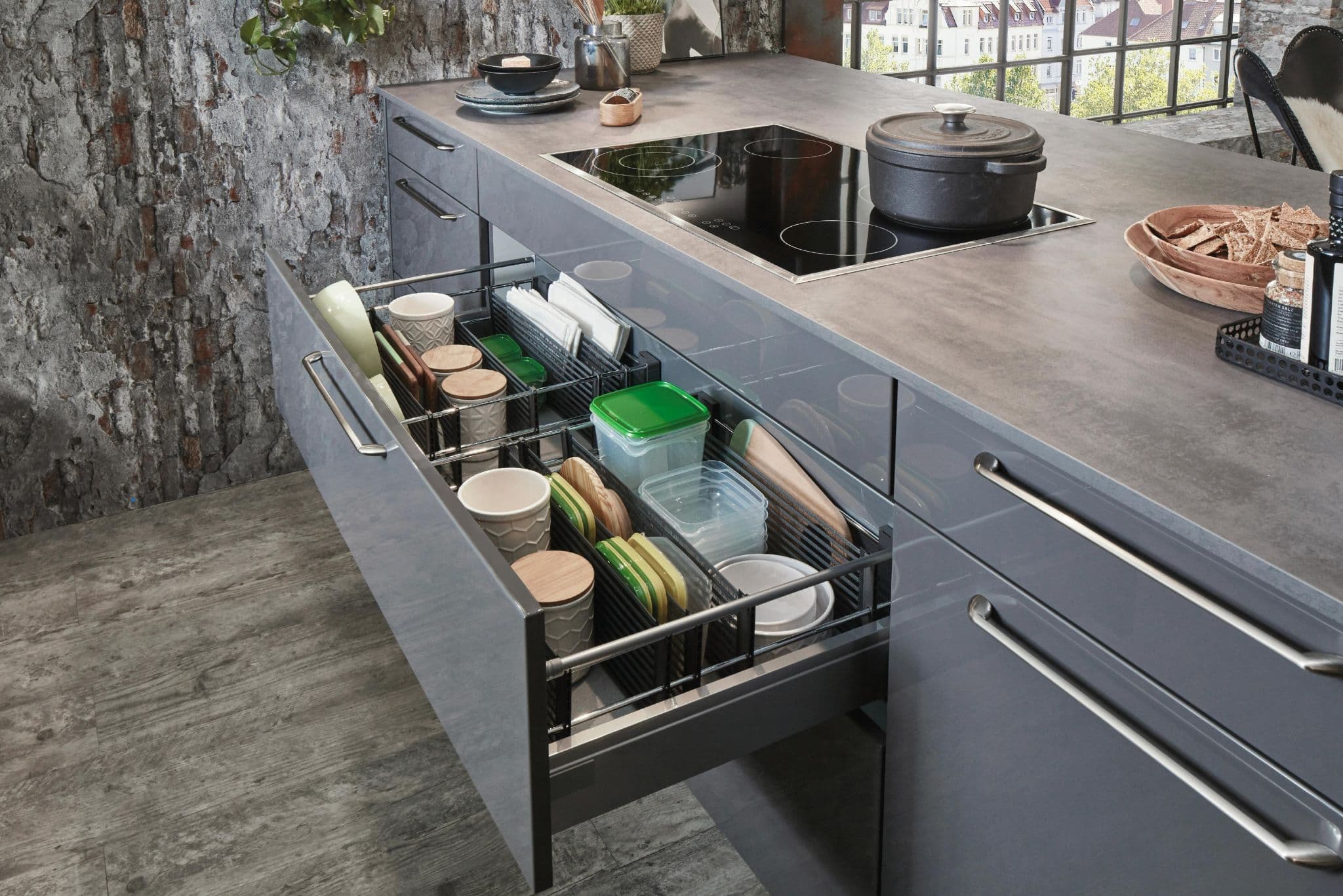 Smart kitchen storage